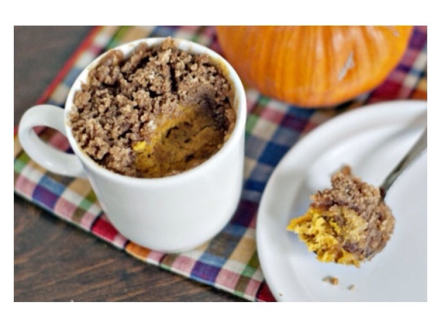 2-Minute Pumpkin Coffee Cake in a Mug