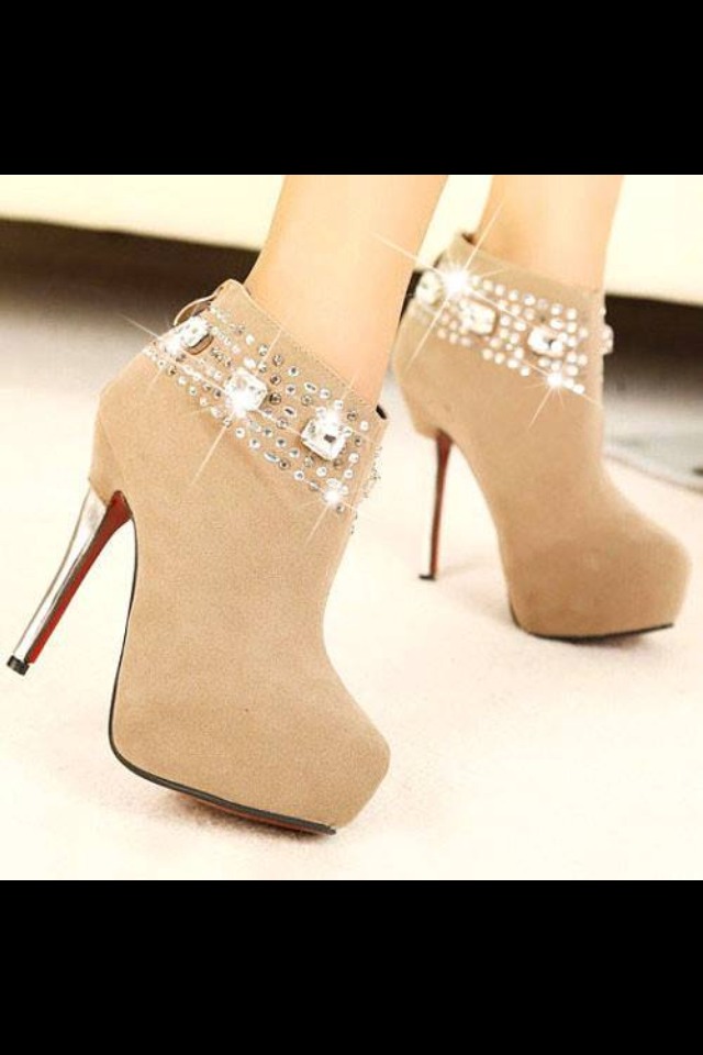 Simple Beautiful Boots For Winter 