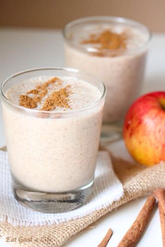 Apple Smoothie:
Apple smoothie appears in bright green color as this is prepared with green apples (most). It simply tasty, tart and refreshing smoothie which loses weight and provides many other health benefits.