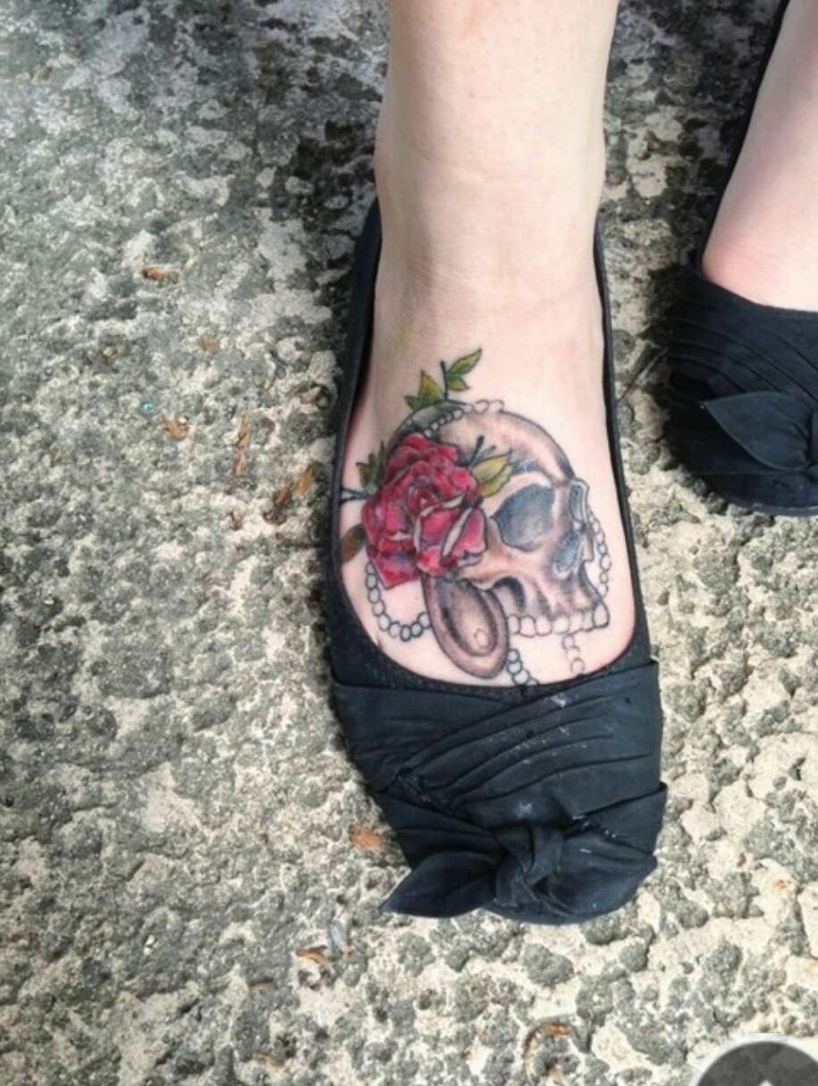 Beautiful Skull Tattoos For Women!
