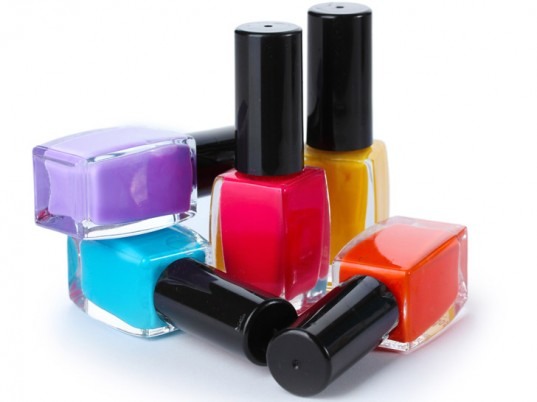 if ur nail polish bottles are really hard to 
open, put vaseline on the sides of the nail
polish bottle and it easily glides open! 