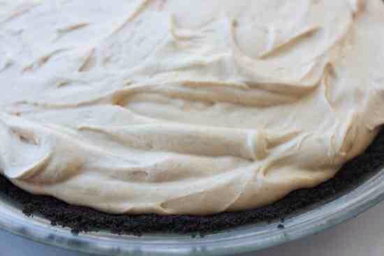 Pour into the crust and smooth the top.
Chill before serving. 