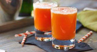 Ingredients
1 cup pineapple juice
1/2 cup white rum
1/4 teaspoon McCormick® Coconut Extract
1/2 teaspoon Sunflower color from McCormick® Color from Nature™ - Assorted Food Color
1/4 teaspoon Berry color from McCormick® Color from Nature™ - Assorted Food Color
1 bottle (750 ml) sparklin