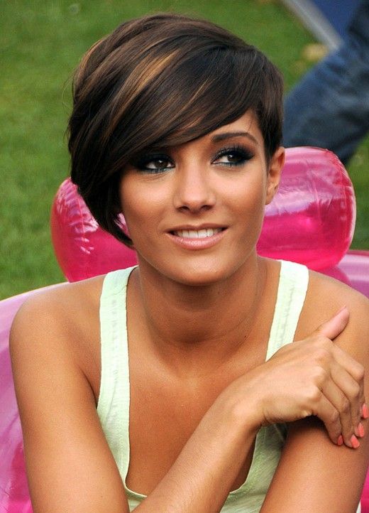Smooth Chocolate Brown is a simple and elegant color for the cooler weather, a few caramel highlights add a stunning touch. 