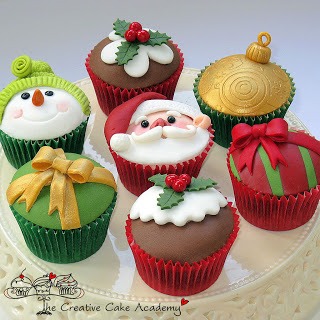 ❄️make Christmas cupcakes or any type of food and take it to your local nursing home or any other place to show you care or your appreciation for those people. 
