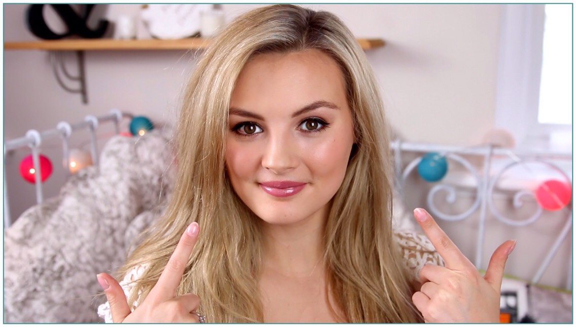 Niomi Smart is Marcus Butler's girlfriend and posts beauty and fashion videos such as tutorials, routines and hauls. She does not currently vlog but frequently appears on Marcus' vlog channel.