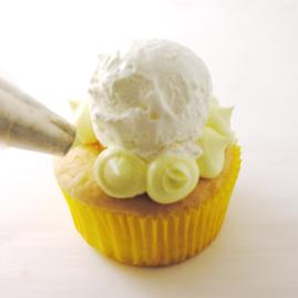 Lemon Cream Cupcakes