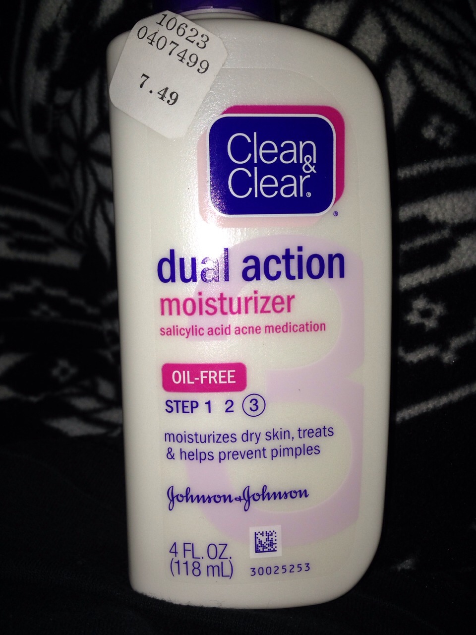 This moisture saved my life apply it every night before you go to bed and when you wake up your skin with be smooth!! Do not be afraid of the acid!