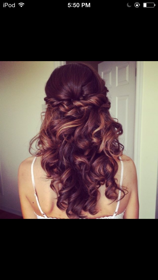 33 Romantic Hair Styles For Valentines Day💕