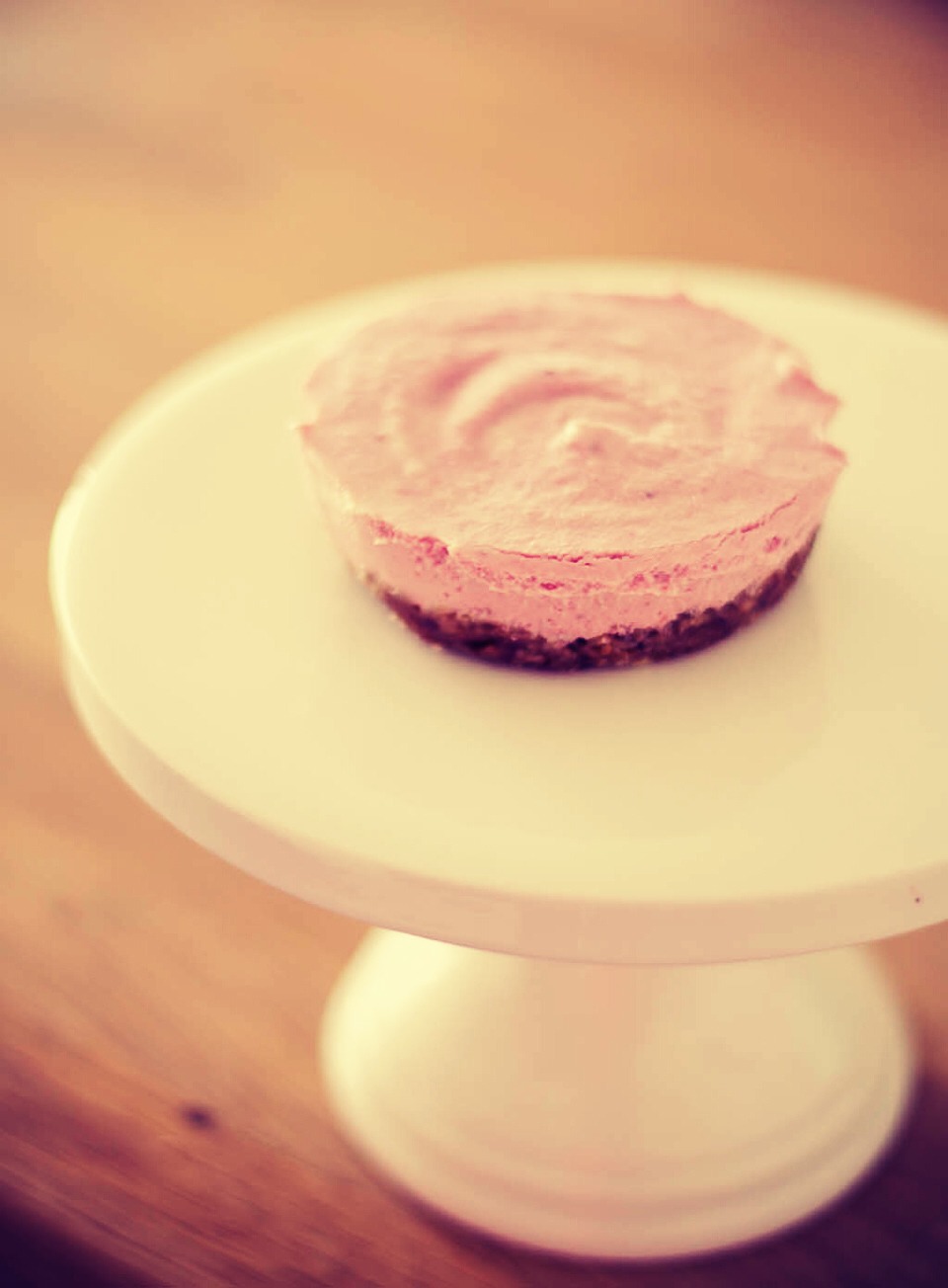 Another little tip, if you want your cheesecake flavoured just add 4-5 tbsp of chocolate, vanilla or strawberry milkshake powder.