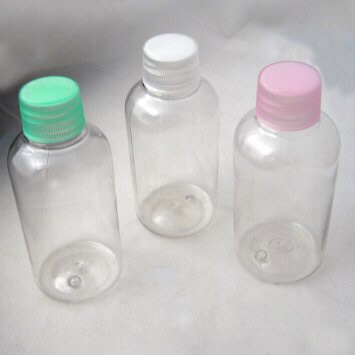 You will need...
- a container
- coconut/caster/avocado oil
(Avocado oil is optional)