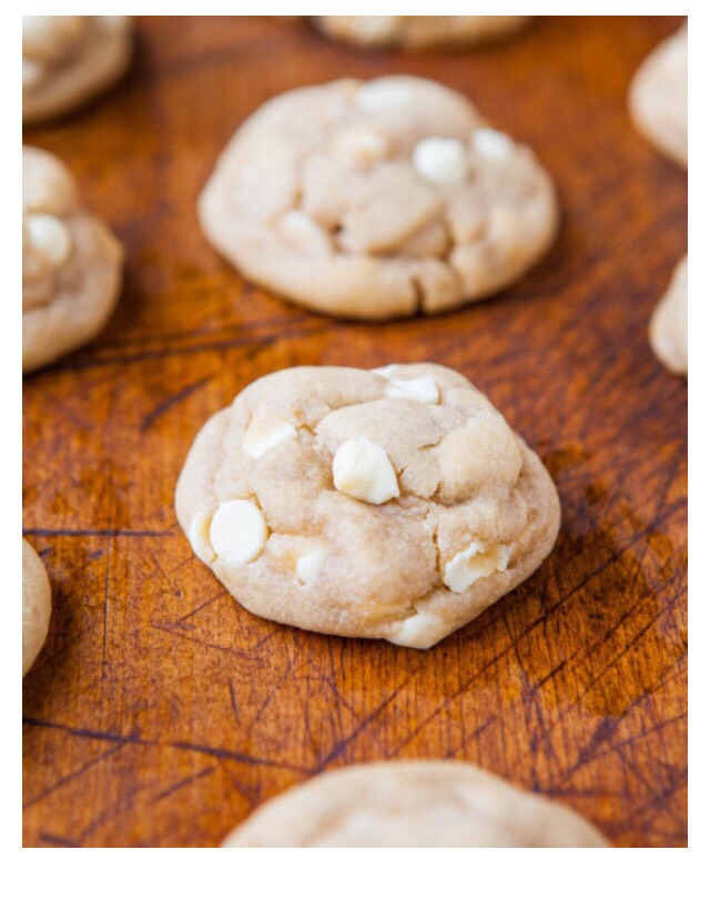 Coconut Oil White Chocolate Cookies! 🍪