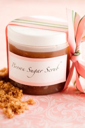 21.Brown Sugar Body Scrub

Treat yourself to glowing skin with this body scrub and give the extra give to a friend. 