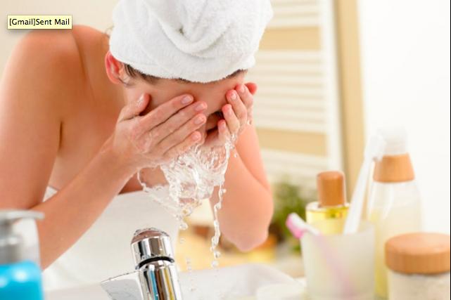 11. Facial
Epsom salt’s natural exfoliating properties help give facial pores a deep clean. For an Epsom salt facial, add one half a teaspoon of Epsom salt to any face cleansing cream. Apply to skin, rinse with cold water, and dry.