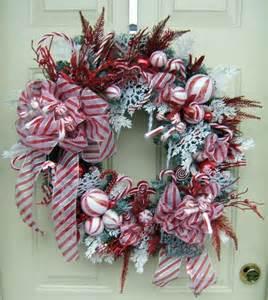 "Beautiful Candy Cane Wreath Idea's"