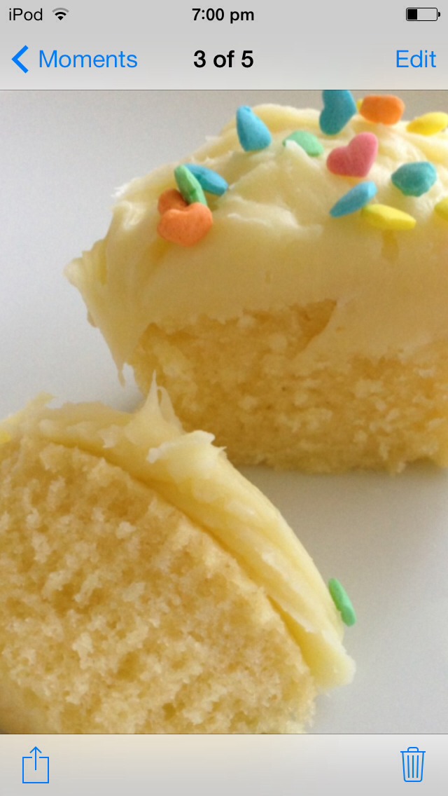 Icing:

Using an electric mixer, beat butter with sugar in a mixing bowl for 5 minutes or until pale and fluffy.
Stir in melted chocolate until smooth.