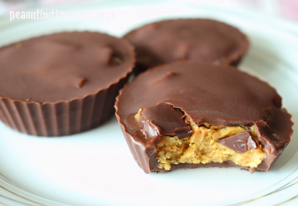 Chocolate Peanut Butter Protein Cups😍