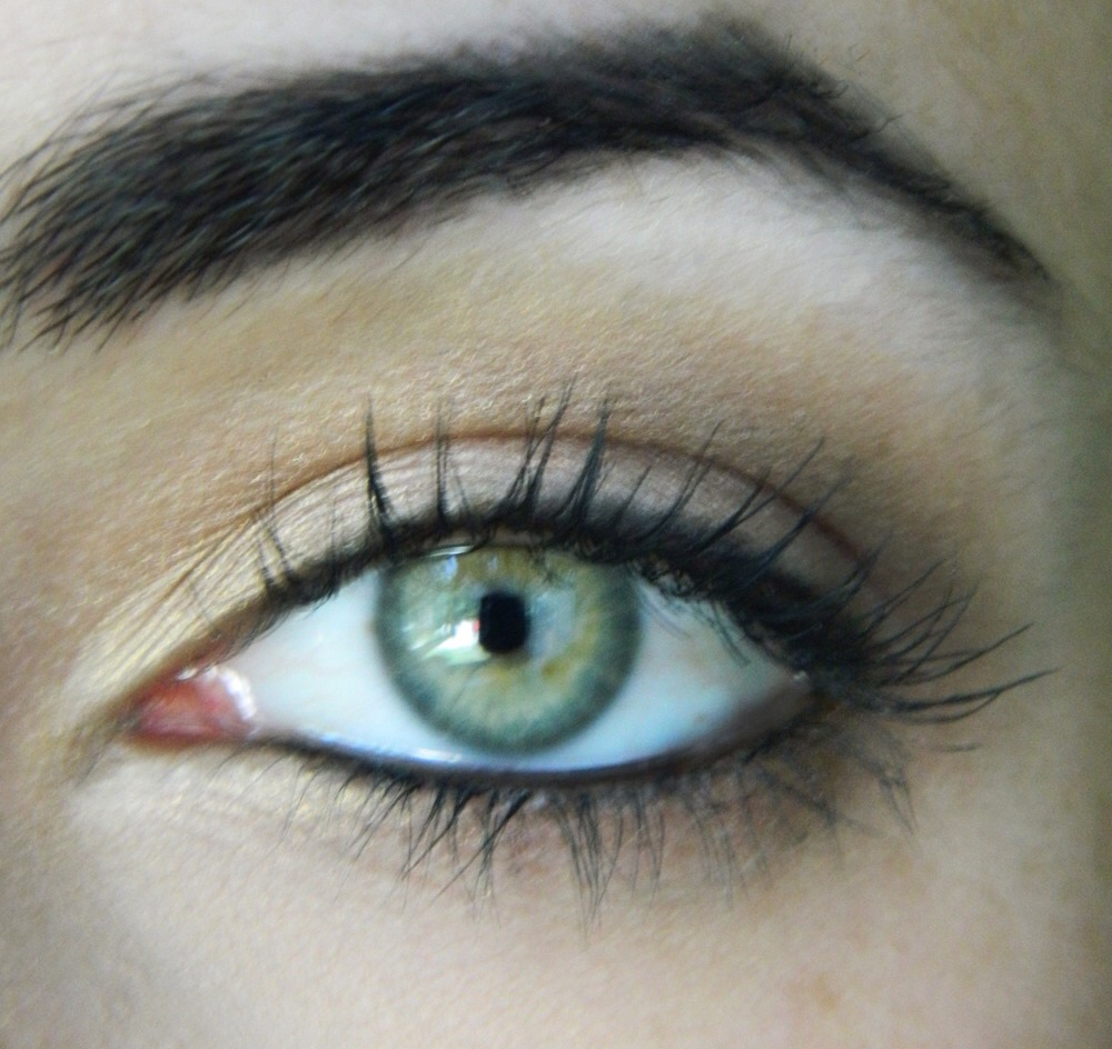 For school, you don't want your eye makeup too dramatic. So, you can do a little smokey eye with some light browns or just line your tight line and water line with some black or brown eyeliner. To make your eyes appear bigger, line your tight line with white eyeliner. 