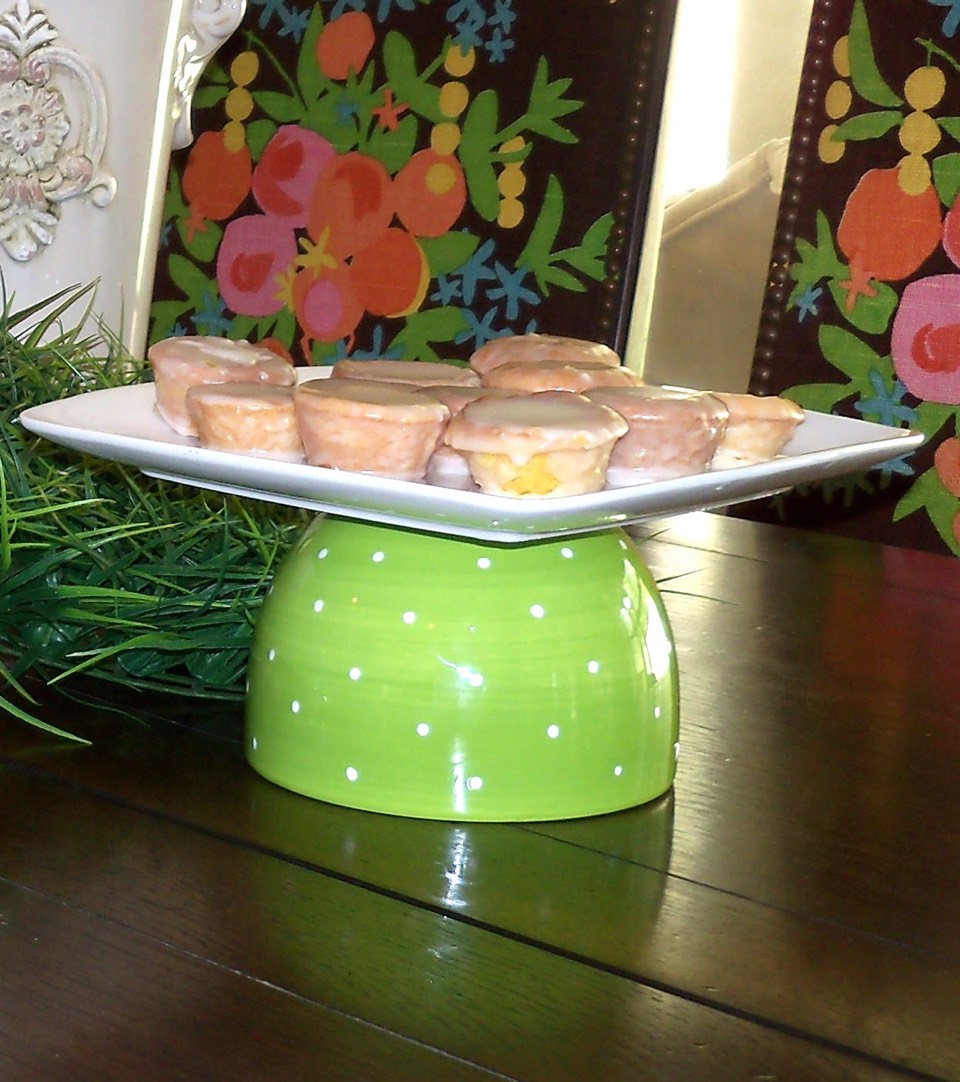 And to hold all of these yummy goodnessess: turn a bowl upside down and place tray or plate on top