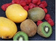 Ingredients:

- 9 tbsp water
- 2 tbsp sugar
- 5 oz kiwi, peeled
- 6 oz mango, peeled
- 6 oz fresh raspberries