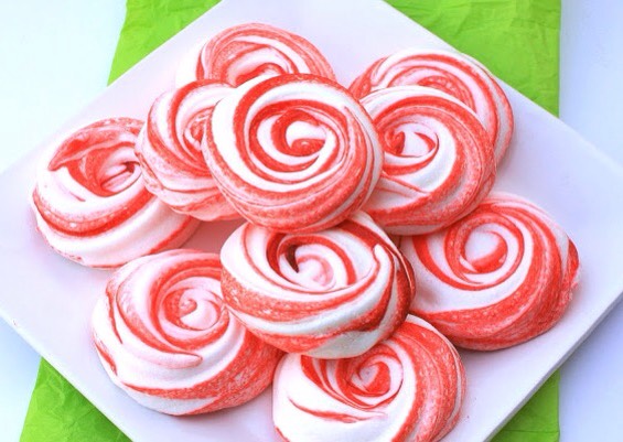 ✨Peppermint Meringue Cookies✨