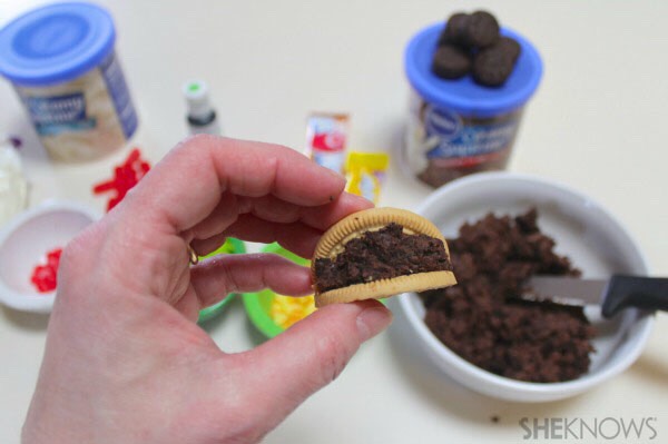 adding the "ground beef"
• To assemble, add the chocolate ground beef first.