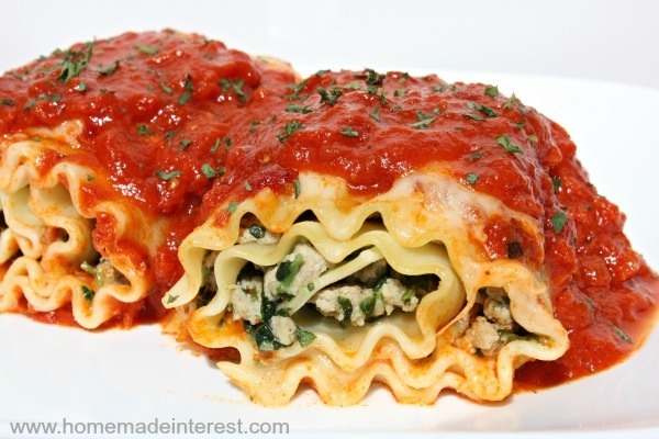 KID-FRIENDLY SPINACH LASAGNA ROLL-UPS