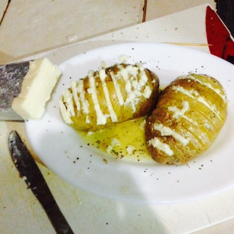 Easy Cheesy Bacon Hasselback Potatoes