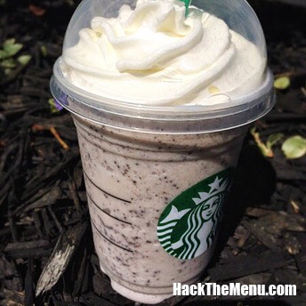 Cookies And Cream Frappuccino:
Ask your barista for a Double Chocolate Chip Frappuccino with white mocha sauce instead of the regular mocha sauce that usually comes with it. Enjoy!