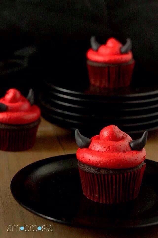 Cute Halloween Cupcake Ideas!