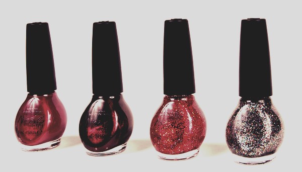 Your nails gotta look good during Christmas!