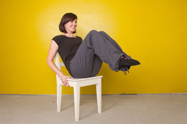 V sit abs
Sets: 3
Reps: 15
Sit in the v position (as shown in the picture) then extend your legs