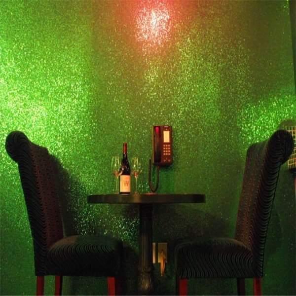 For all use girlie's that love glitter. hear are sum glittery wall paper ideas. 