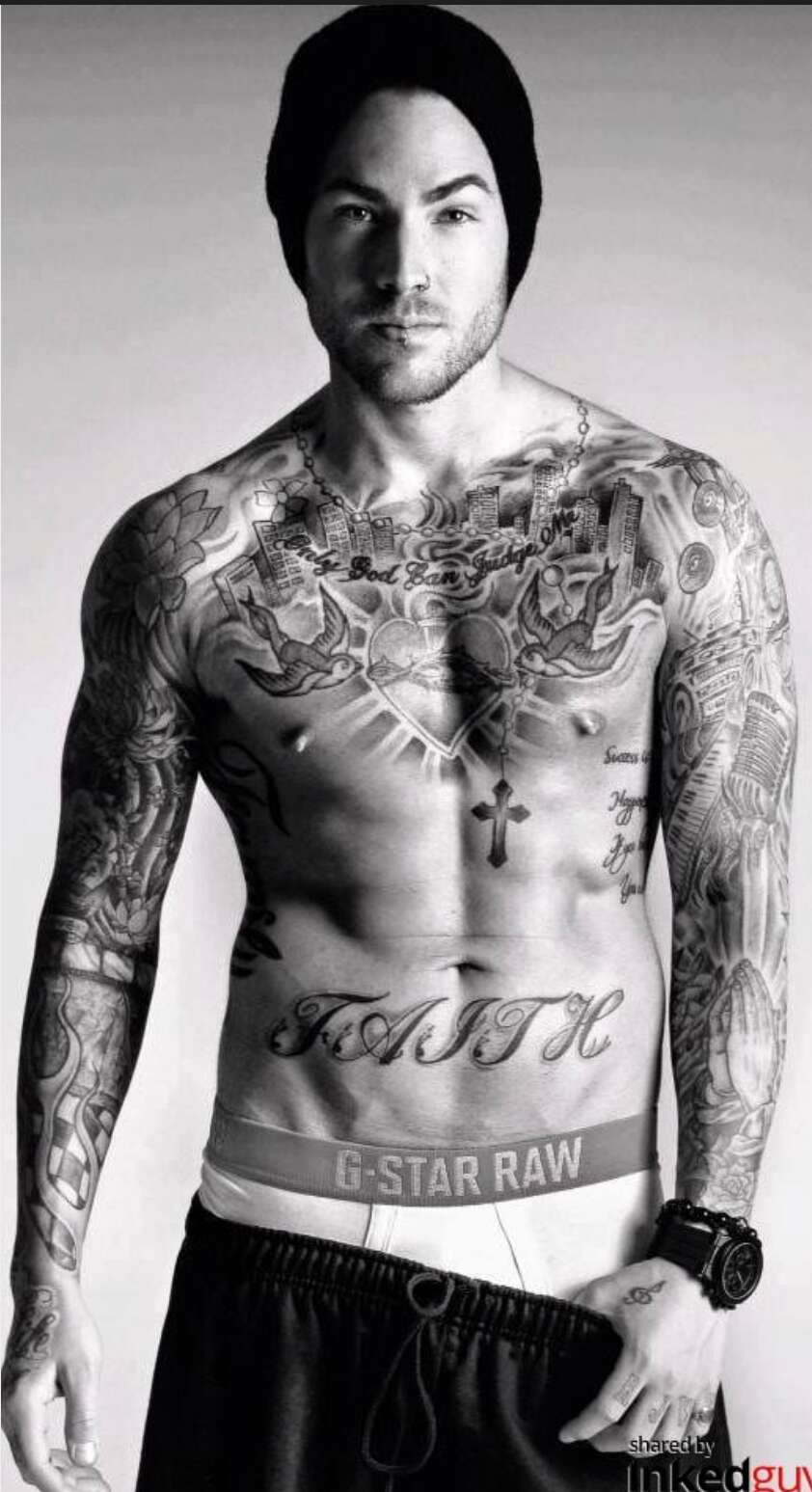 VERY Legitimate Reasons To Date A Tattooed Man!