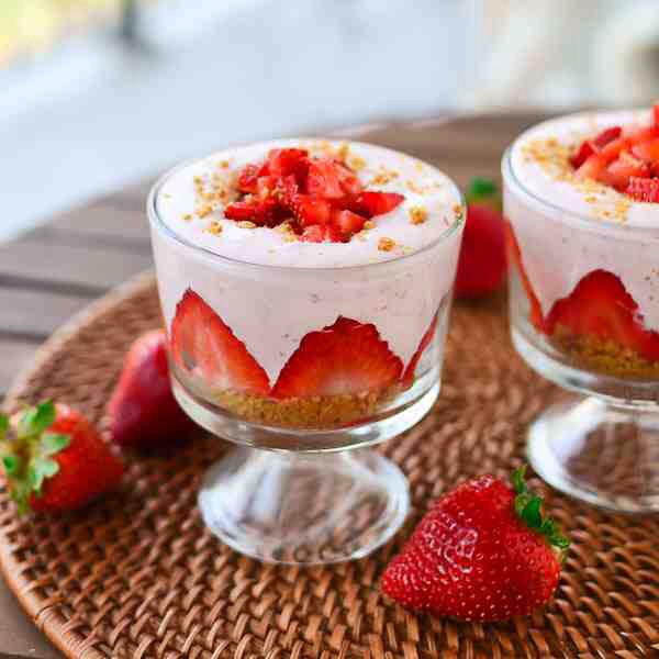 Strawberry Cheesecake Mousse🍰🍓#tipit