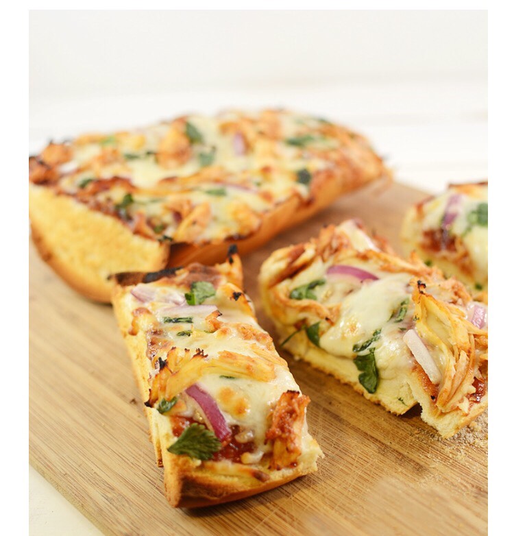 BBQ Chicken French Bread Pizza!!😋