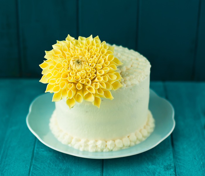 Vanilla Cream daisy cake