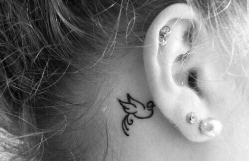 Amazing Short Hair And Tattoo Ideas 