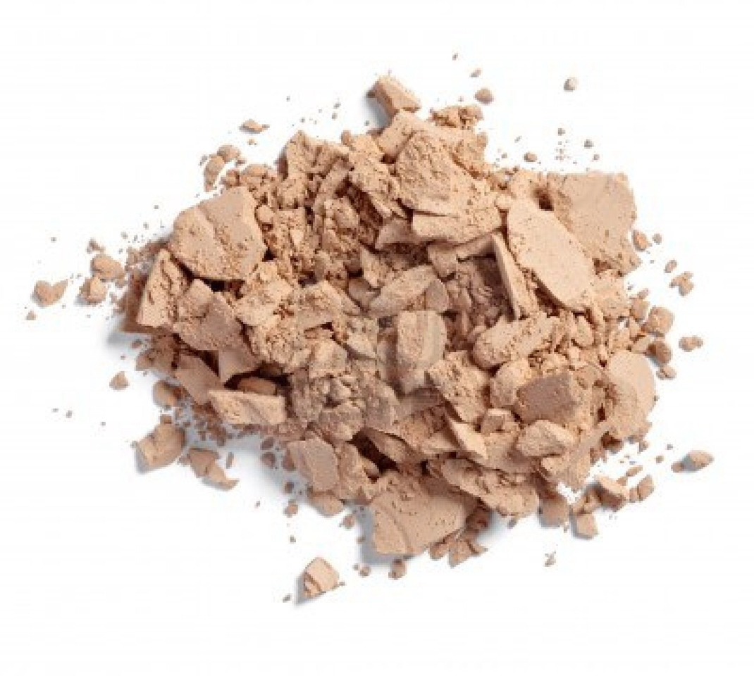 4. Powder
-to set the makeup, use a light powder or a translucent powder and lightly dust on the Oily parts of your skin. Do this on only the oily parts for a non-cakey face.