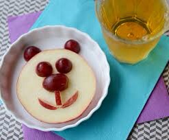 Apple and grapes 