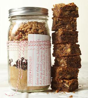 Toffee Blondie Mix
Recipe:
http://www.bhg.com/recipe/brownies/toffee-blondies-in-a-jar/