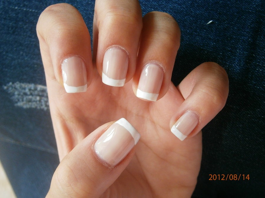 💅• a bandaid's curved edge helps create the perfect french manicure - 