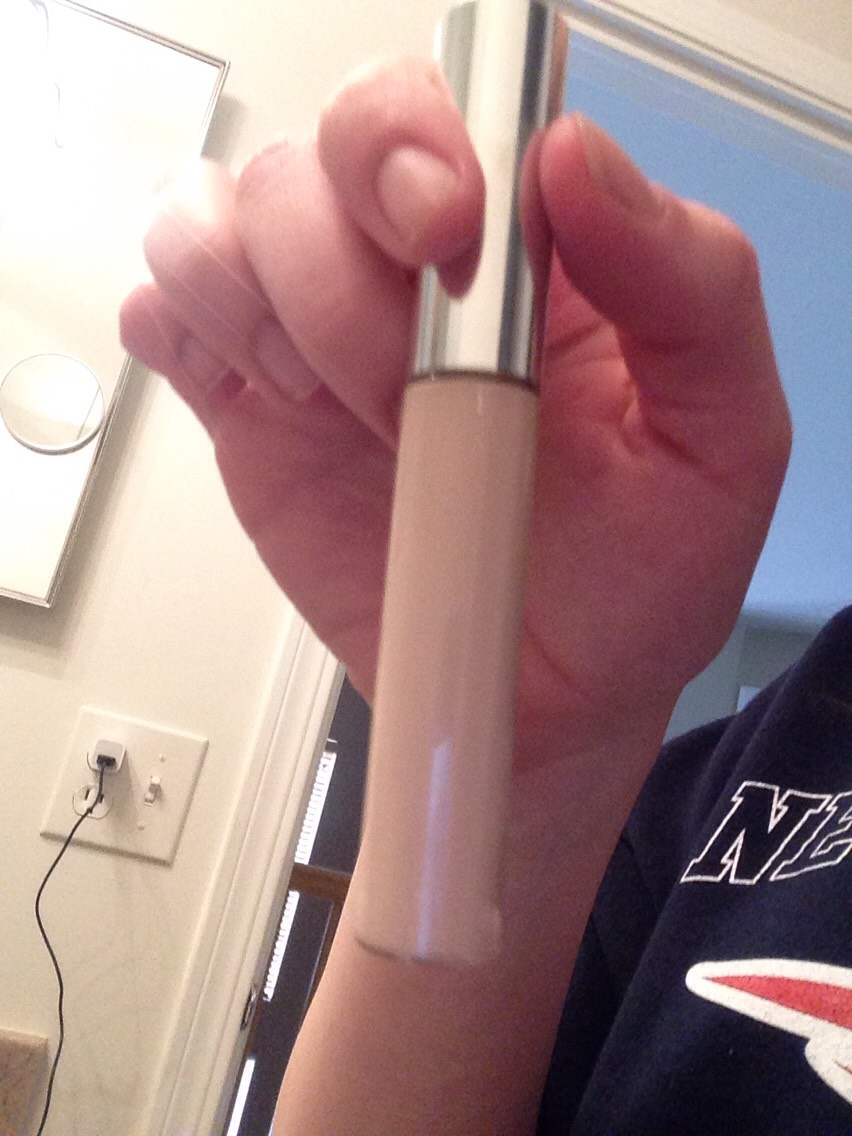 If it's not concealed enough, or there is some small red parts showing, I like to go over it with a darker concealer. I'm sorry, I don't remember what brand this is. I got it at Walmart and that's all I remember :/
Next page---👉