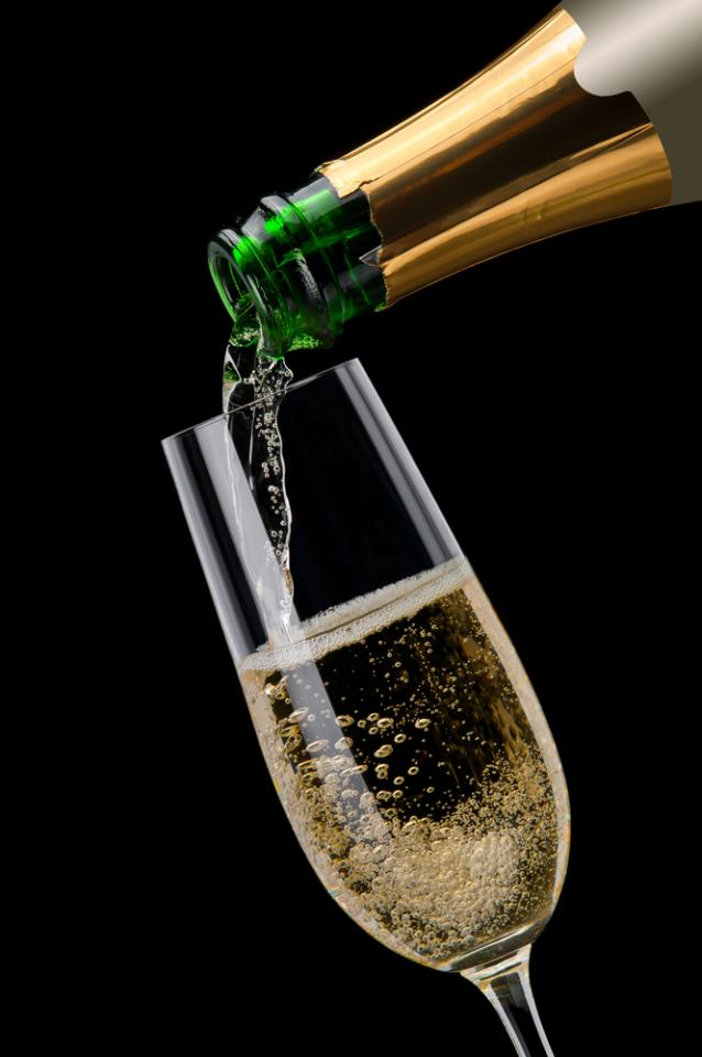 Enjoy this recipe with a sparkling wine.. or my personal fave, a mamosa! champagne and orange juice :)
Nutritional Facts
1 piece with about 2 tablespoons sauce equals 286 calories, 19 g fat (10 g saturated fat), 256 mg cholesterol, 535 mg sodium, 16 g carbohydrate, 1 g fiber, 14 g protein.