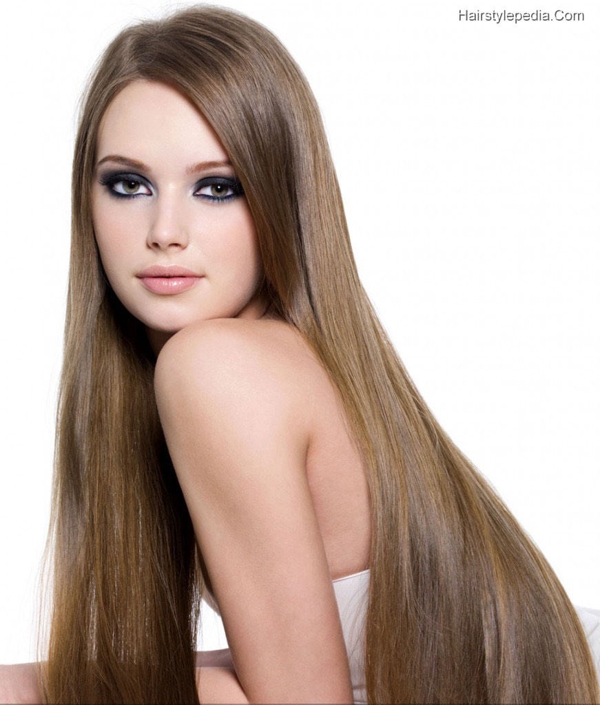 5. If you give your hair a burst of cold Before you get out the shower, turn the water on cold and rinse your hair through it. It helps seal the hair cuticle, adding a sleek and shiny look to it.✨