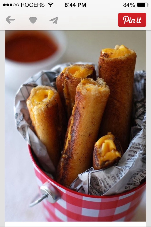 Grilled Cheese Rollups!!