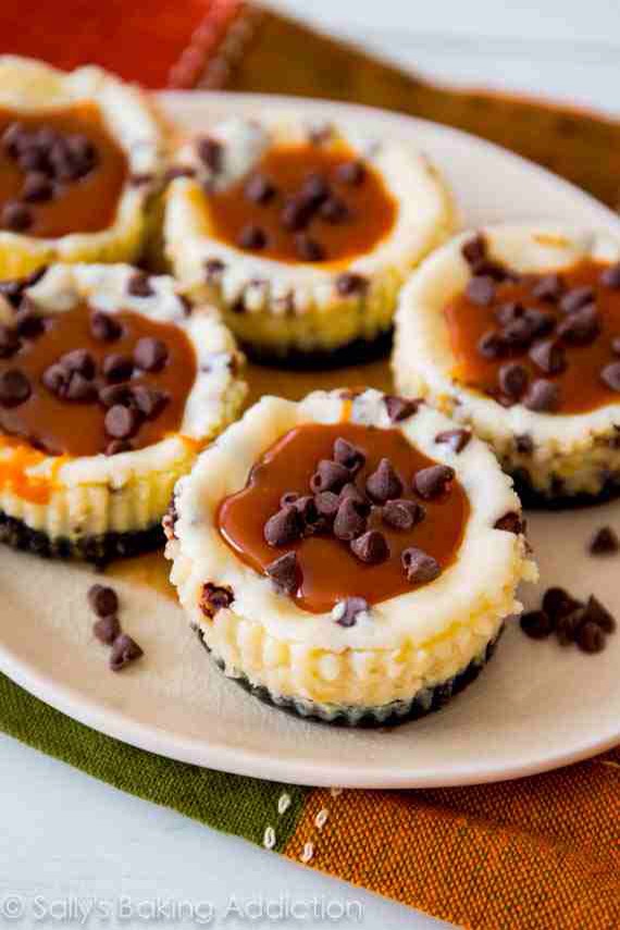 ππππAMAZING Salted Carmel Chocolate Chip Mini Cheesecakes!!!!(:ππππ