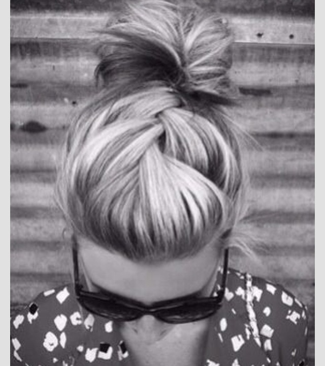 How To Easily Do 6 Super Simple Summer Hairstyles