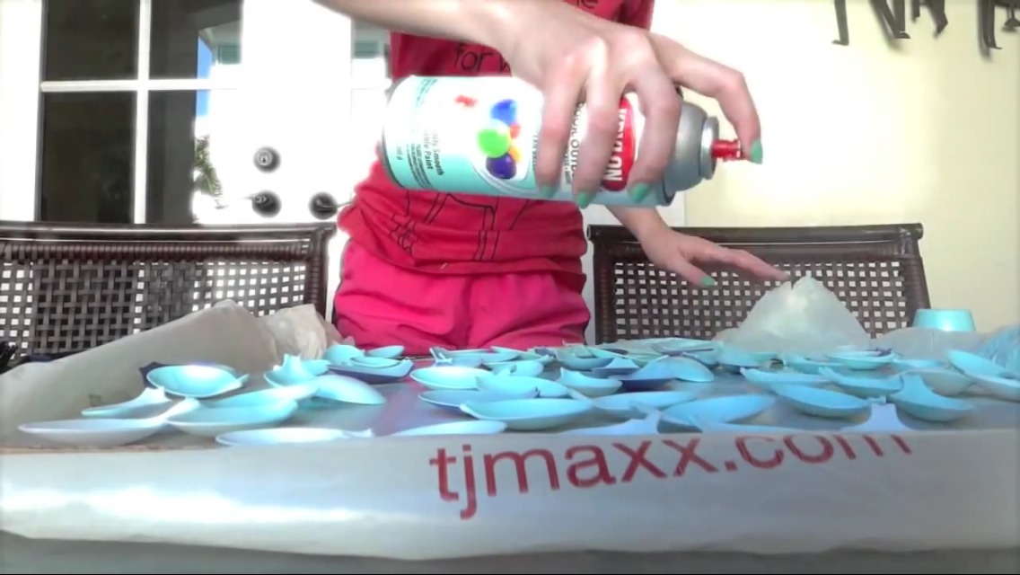 Next you can choose your colour of spray paint and start giving the spoons some colour.