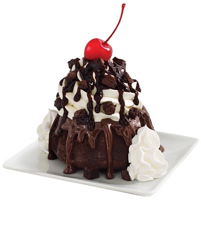 Hot fudge sundae cake 